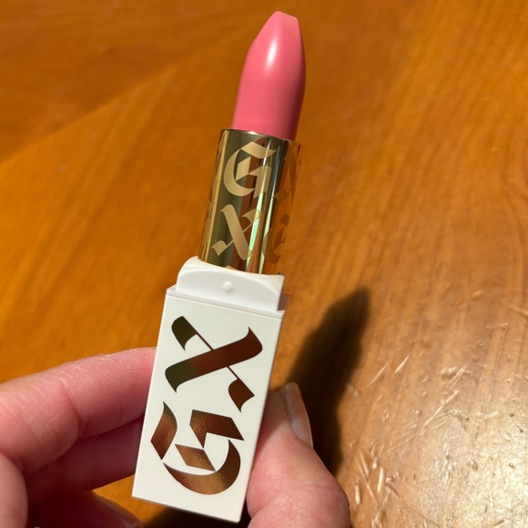 GXVE by Gwen Stefani Plumping Lip Balm - Picture 5 of 16